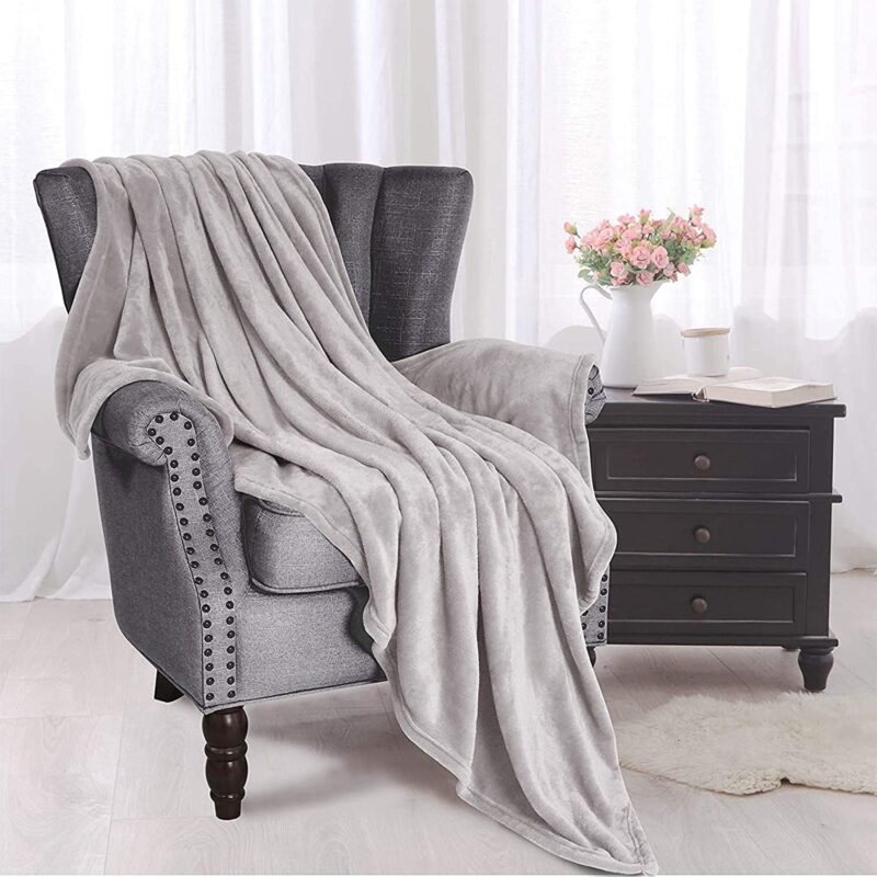 Exclusivo Mezcla Extra Large Fleece Throw Blanket for Couch, Sofa, 300GSM Super Soft and Warm Blankets, Light Grey Throw All Season Use, Cozy, Plush, Lightweight, 50x70 Inches - Image 8