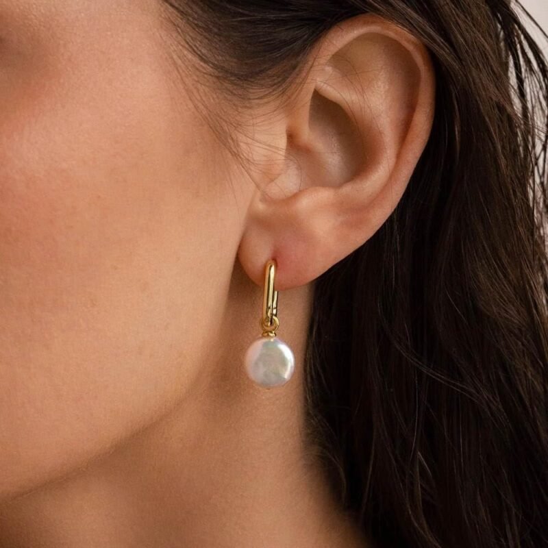 CAITLYNMINIMALIST Bridget Geometric Pearl Charm 18K Gold Sterling Silver Huggie Hoop Earrings for Women - Image 2
