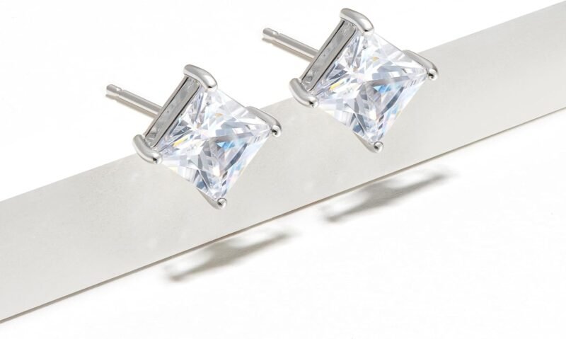 Amazon Essentials Plated Sterling Silver Cubic Zirconia Stud Earrings (Round & Princess) - Image 3