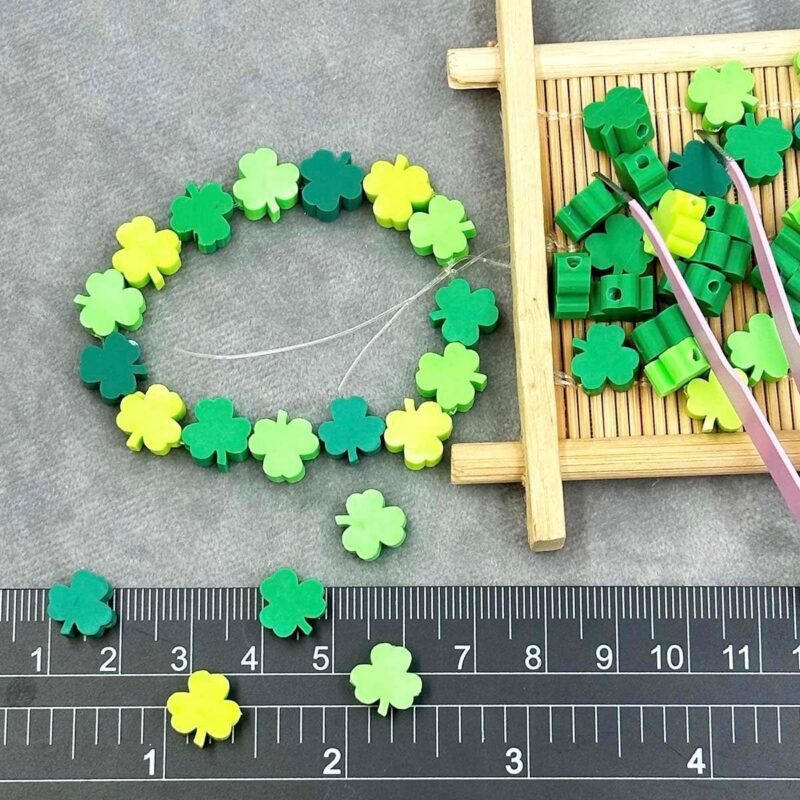 100Pcs St. Patrick's Day Shamrocks Handmade Polymer Clay Beads, Luck Clover Prints Polymer Clay Spacer Beads for Women Jewelry Making DIY Charms Bracelet Necklace Hair Clip Accessories Handmade Craft - Image 2