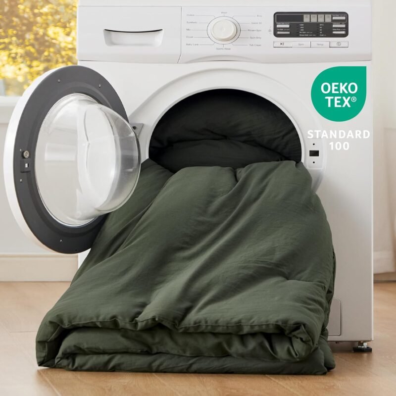 Bedsure Queen Size Comforter Set, Dark Green Soft Prewashed Bedding for All Seasons, 3 Pieces GentleSoft™ Warm Down Alternative Bed Set, 1 Lightweight Comforter (90"x90") and 2 Pillowcases (20"x26") - Image 5