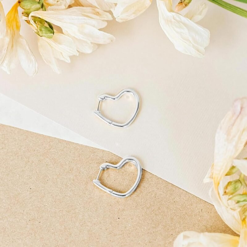 CAITLYNMINIMALIST 18K Gold Sterling Silver Dainty Heart Hoop Earrings for Women - Image 2