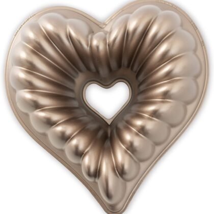 Nordic Ware Elegant Heart Bundt, 10 Cup, Toffee