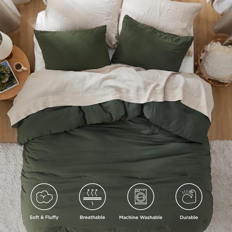 Bedsure Queen Size Comforter Set, Dark Green Soft Prewashed Bedding for All Seasons, 3 Pieces GentleSoft™ Warm Down Alternative Bed Set, 1 Lightweight Comforter (90"x90") and 2 Pillowcases (20"x26") - Image 4