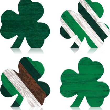 4 PCS St. Patrick’s Day Wooden Sign Shamrock Table Wood Signs Lucky Clover Table Centerpieces Rustic Irish Green Shamrock Tabletop Decoration for Home Holiday Party Tiered Tray Decor