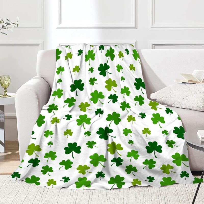 JOOCAR Flannel Throw Blanket St Patricks Day Lucky Spring Green Clover Shamrock Cozy&Soft Plush Blankets for Bed Couch Living Room Sofa Chair