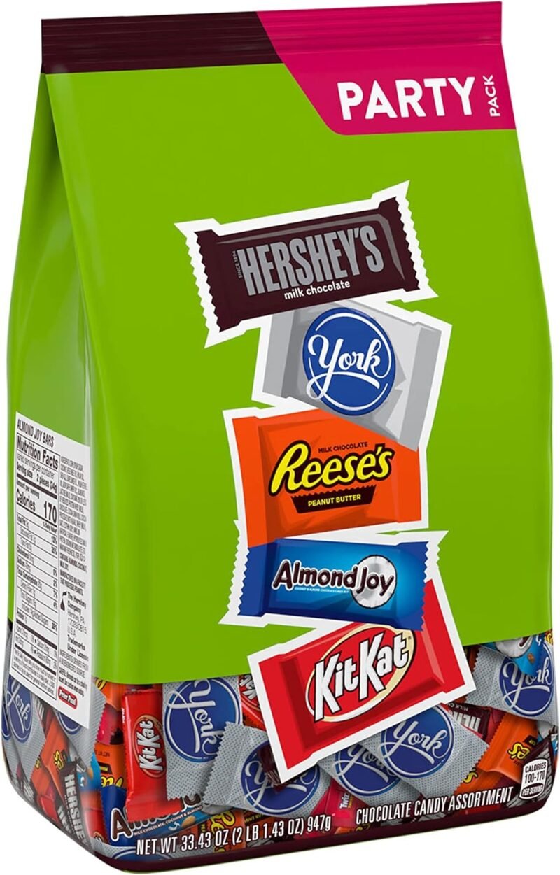 Hershey Assorted Chocolate Flavored Snack Size, Candy Party Pack, 33.43 oz - Image 2