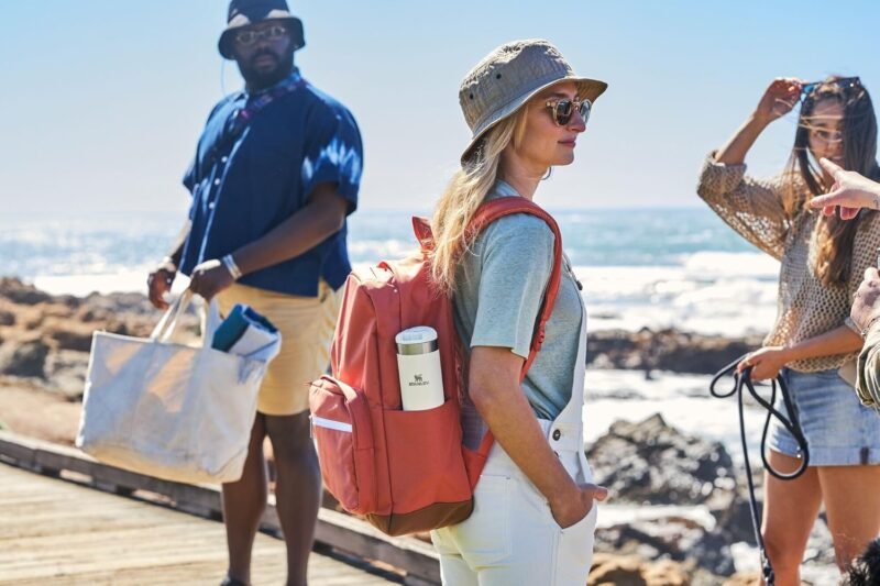 Stanley AeroLight Transit Bottle 20 oz | Locking Drink Through Lid | Leak Resistant Water Bottle or Coffee Travel Mug | Lightweight Insulated Stainless Steel | BPA-Free | Navy - Image 5