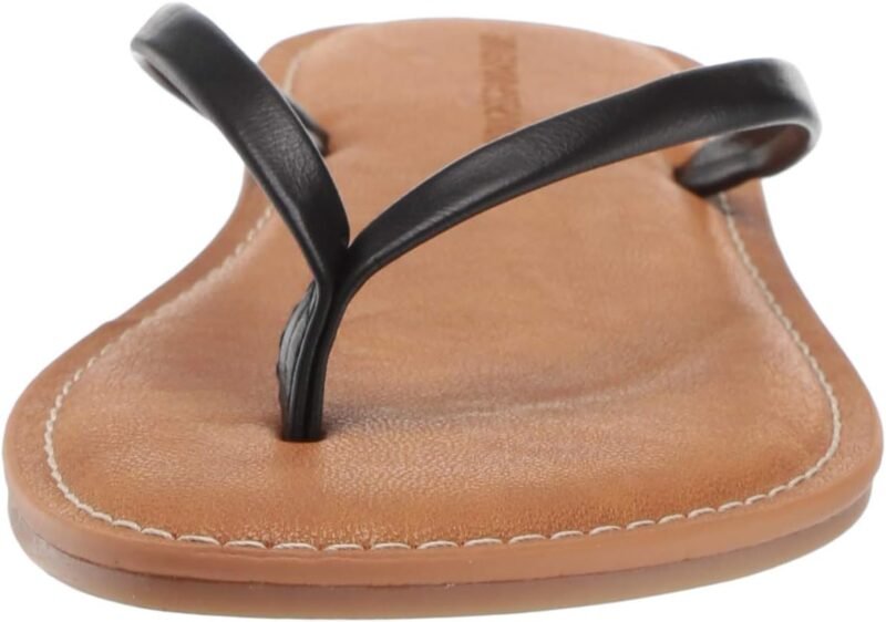 Amazon Essentials Women's Thong Sandal - Image 2
