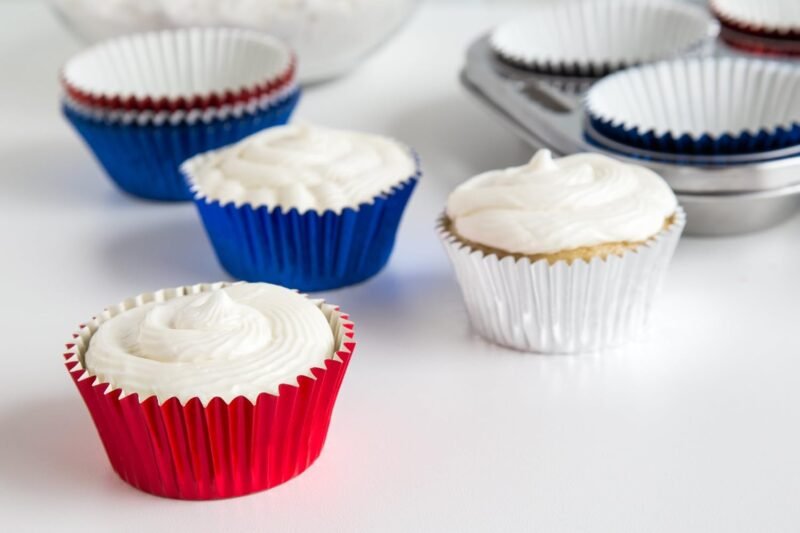 Fox Run Patriotic Foil Muffin and Cupcake Liners, Set of 45, Standard Size Wrappers - Image 8