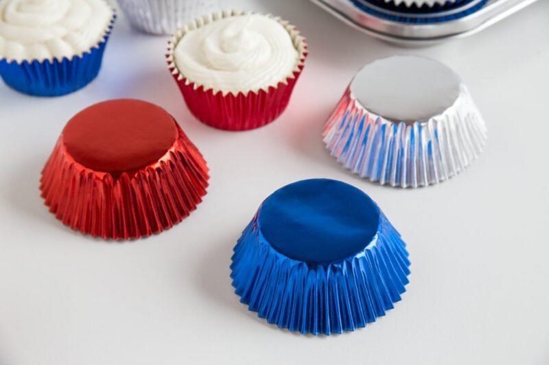 Fox Run Patriotic Foil Muffin and Cupcake Liners, Set of 45, Standard Size Wrappers - Image 6