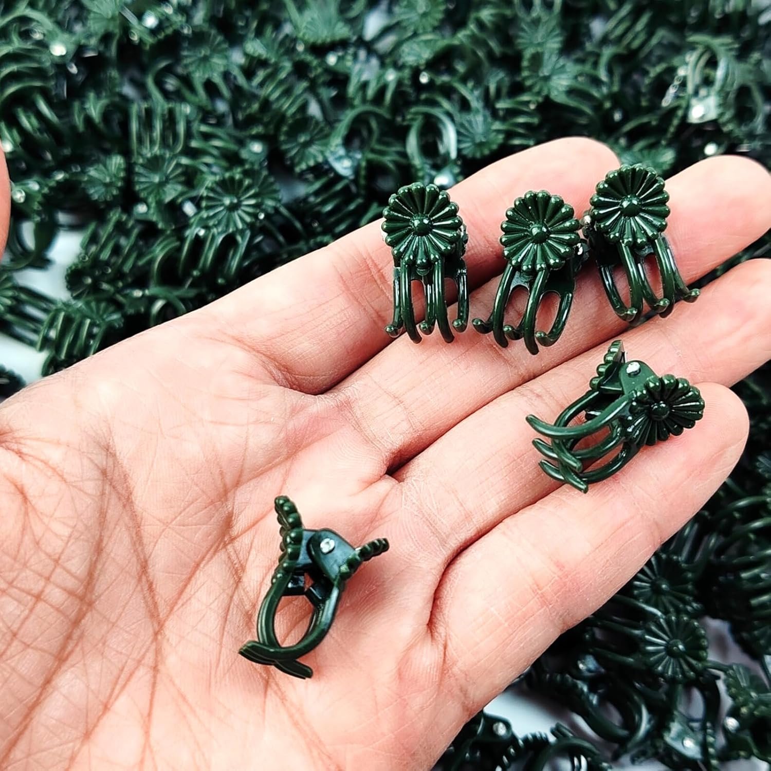 GXXMEI 400PCS Orchid Clips for Plants Support - Dark Green, for Small - Middle Climbing Plants Vine Plants & Single Stem Plants - Image 6