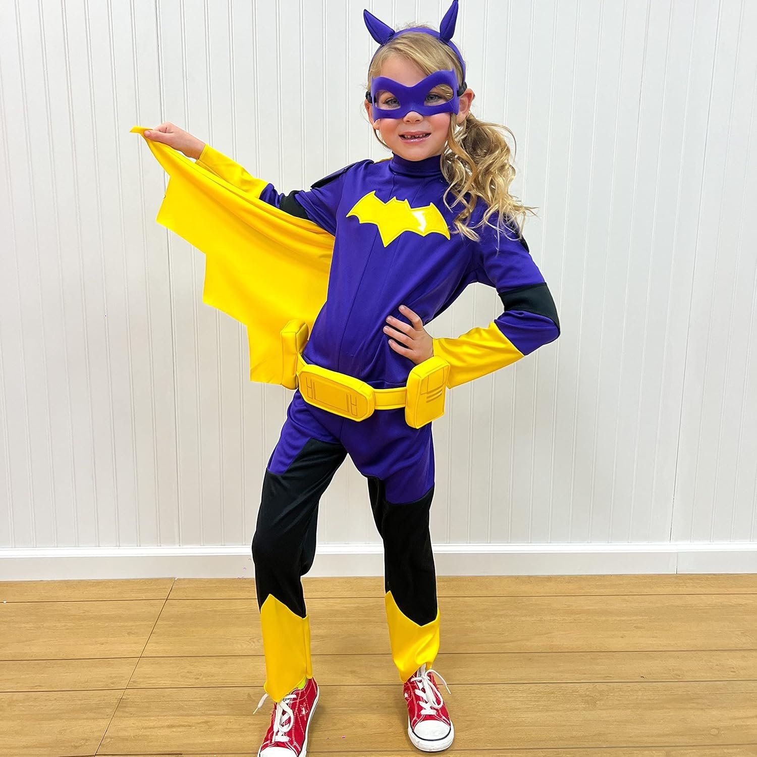Disguise Batgirl Costume, Official Batwheels Deluxe Costume Outfit and Batgirl Mask - Image 3