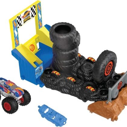 Hot Wheels Monster Trucks Arena Smashers Race Ace Smash Race Challenge Playset with 1:64 Scale Race Ace Toy Truck and 1 Crushable Car