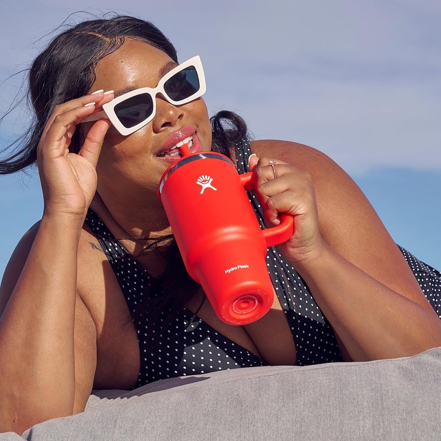 Hydro Flask Travel Tumbler with Handle, Lid and Straw - Insulated Stainless Steel in 40 Oz Indigo Blue - Image 12