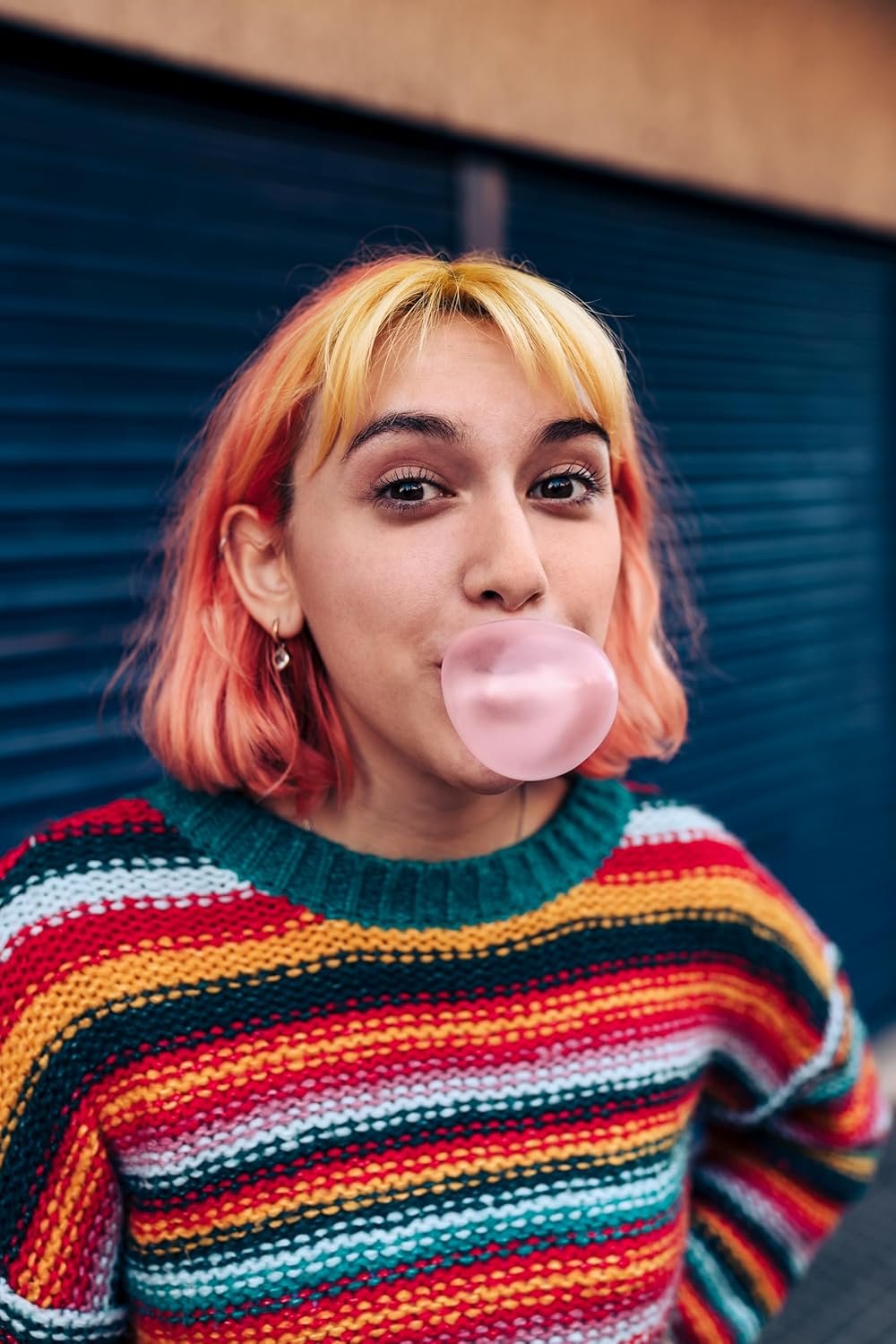 Polaroid Hi-Print + Paper Bundle- 2nd Generation Bluetooth Connected 2x3 Pocket Photo Dye-Sub Printer - Black Printer + 40 Photos (6439) - Image 3