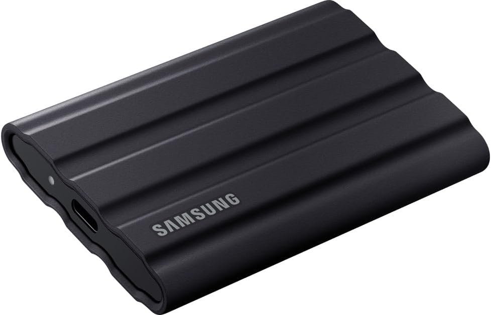 Samsung Portable SSD T7 Shield, 1TB, USB 3.2 Gen.2, 1050MB/s Read, 1000MB/s Write, Robust External Hard Drive Outdoor for Mac, PC and Smartphone, Black, MU-PE1T0S/EU