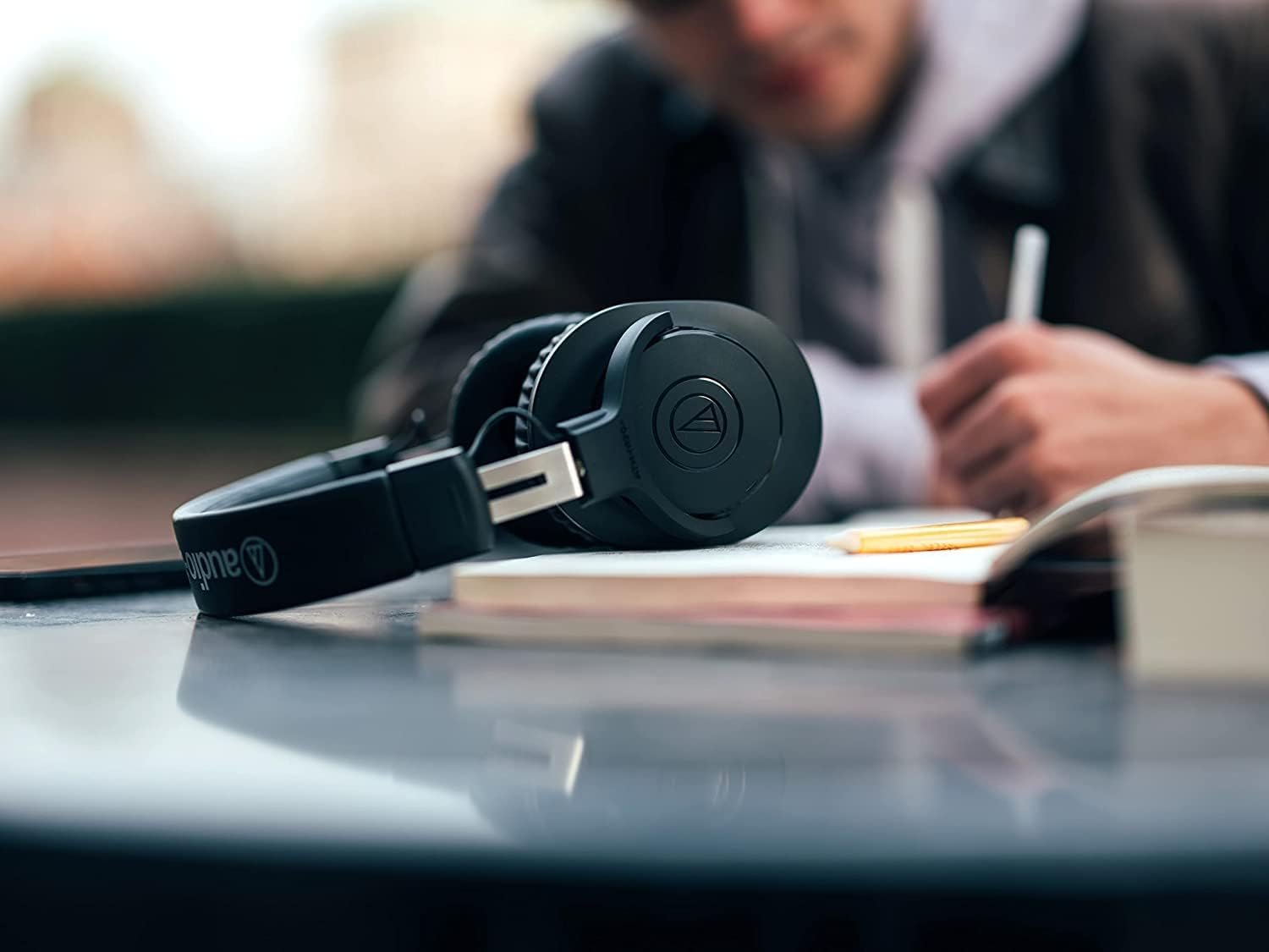 Audio-Technica ATH-M20xBT Wireless Over-Ear Headphones, Black - Image 8