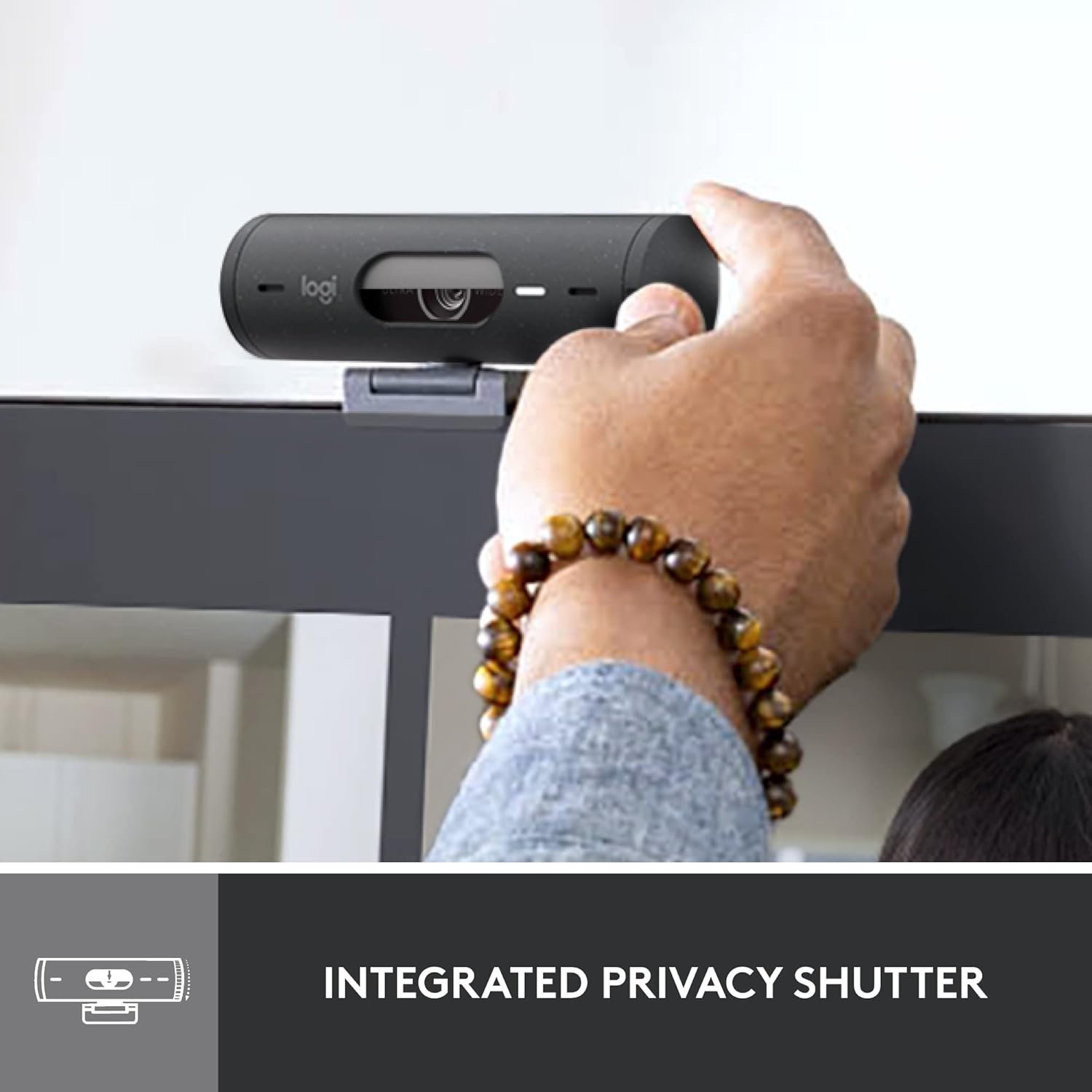 Logitech Brio 500 Full HD Webcam with Auto Light Correction, show Mode, Dual Noise Reduction Mics, Webcam Privacy Cover, Works with Microsoft Teams, Google Meet, Zoom, USB-C Cable, Streaming -Graphite - Image 7