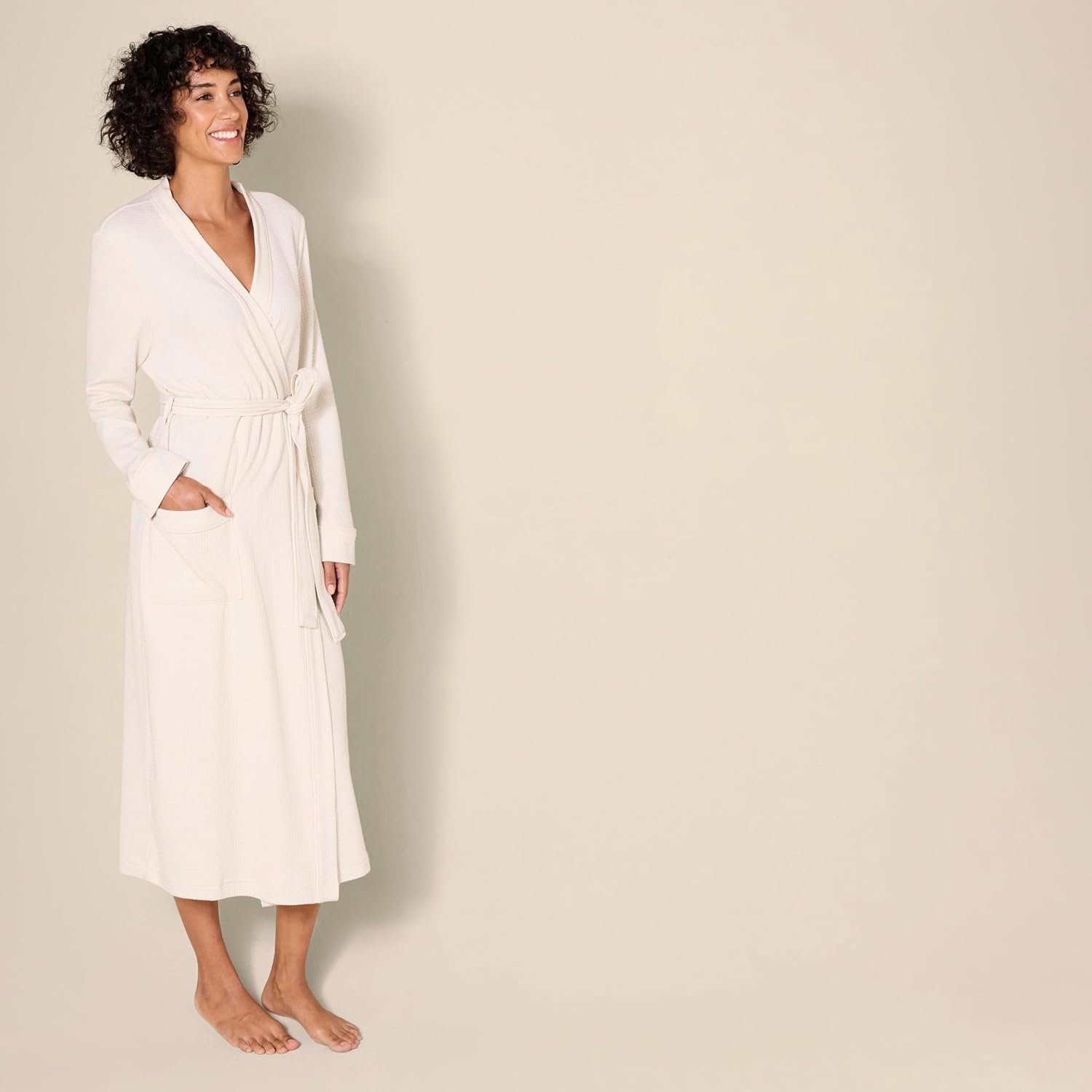 Amazon Essentials Women's Lightweight Waffle Full-Length Robe (Available in Plus Size) - Image 2