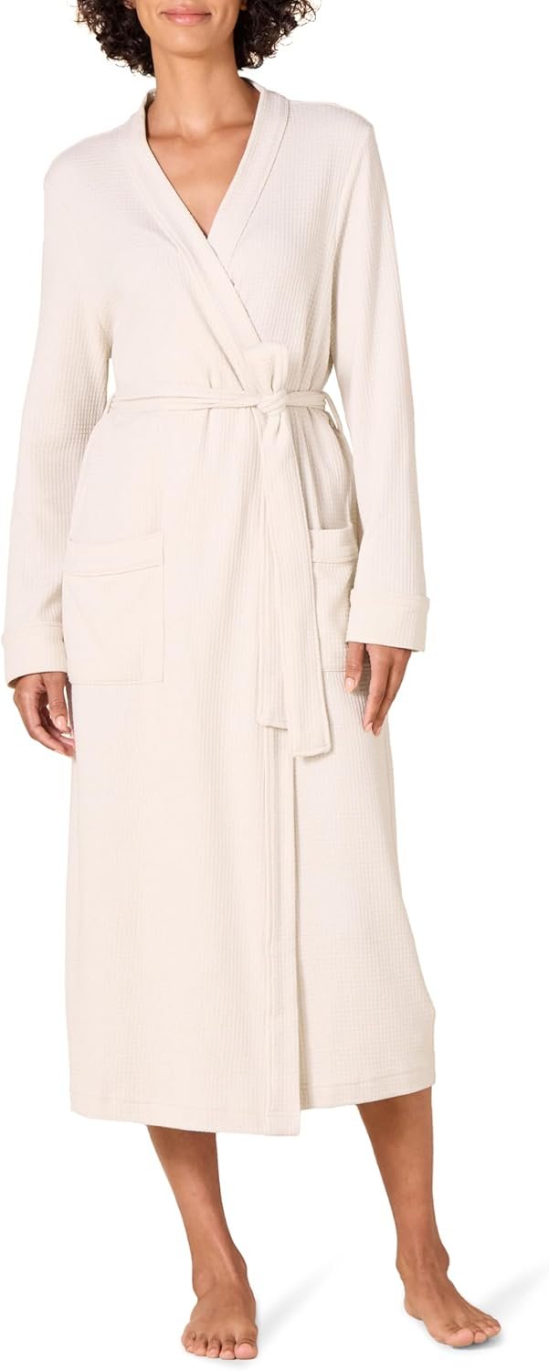 Amazon Essentials Women's Lightweight Waffle Full-Length Robe (Available in Plus Size)