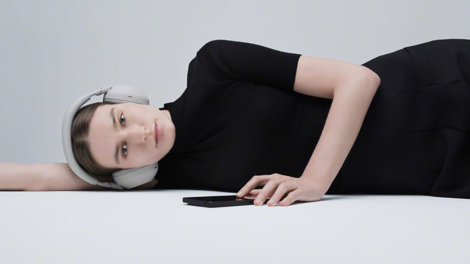 Sony WH-1000XM6 The Best Noise Canceling Wireless Headphones, HD NC Processor QN3, 12 Microphones, Adaptive NC Optimizer, Mastered by Engineers, Studio-Quality, 30-Hour Battery, Platinum Silver - Image 13