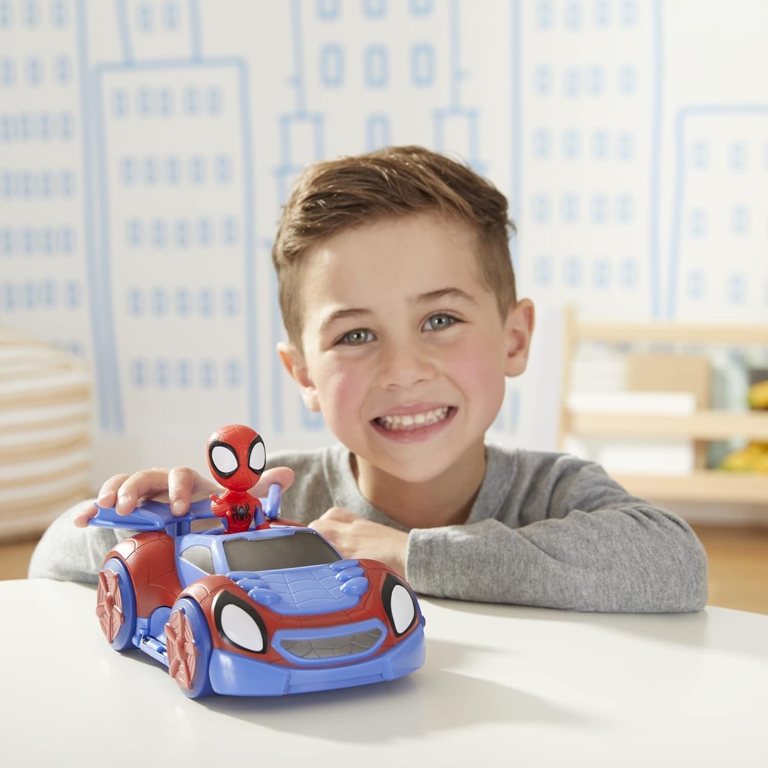 Spidey and His Amazing Friends Marvel Change 'N Go Web-Crawler and Spidey Action Figure, 2-in-1 Vehicle, 4-Inch , for Kids Ages 3 and Up - Image 5