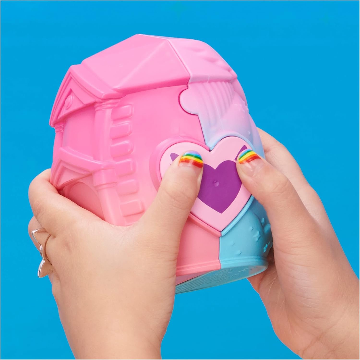 Hatchimals CollEGGtibles, Family Pack Home Playset with 3 Characters and up to 3 Surprise Babies (Style May Vary), Kids Toys for Girls Ages 5 and up - Image 2