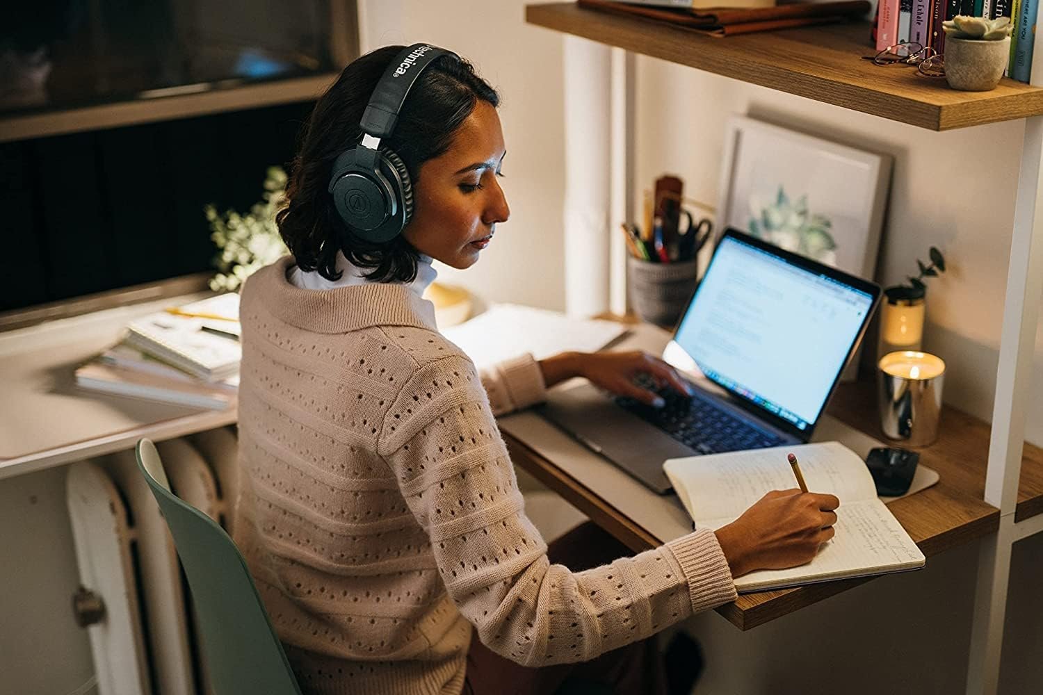 Audio-Technica ATH-M20xBT Wireless Over-Ear Headphones, Black - Image 13