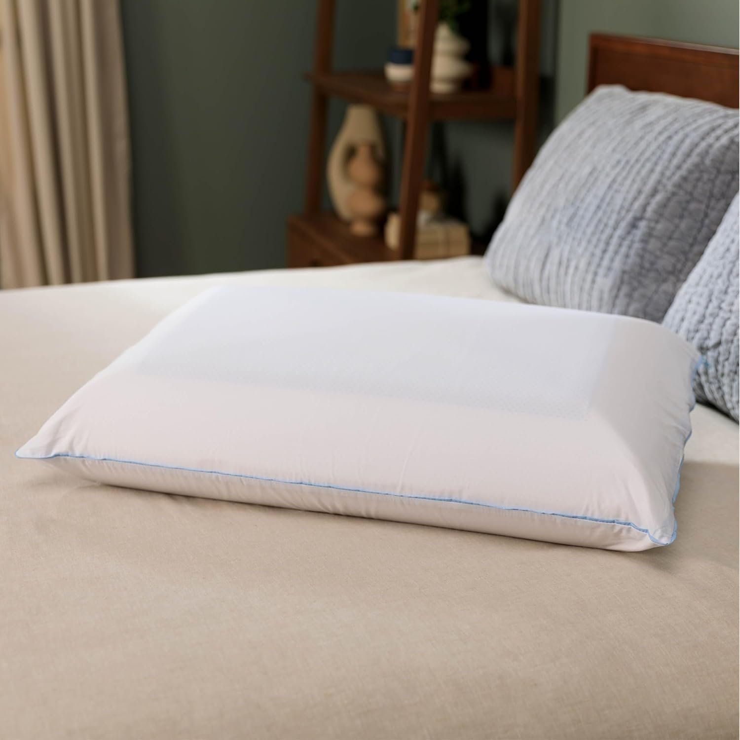 Tempur-Pedic TEMPUR-Cloud Dual Cooling Pillow, Queen, White - Image 3