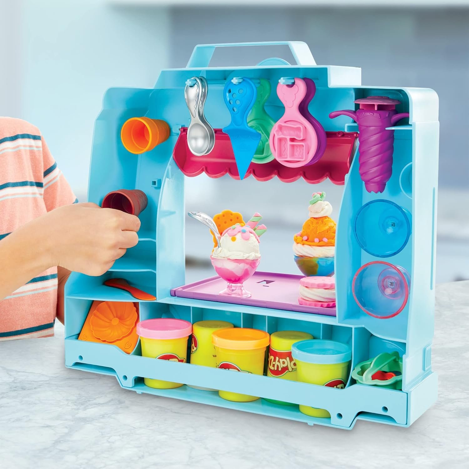 Play-Doh Kitchen Creations Ice Cream Truck Toy Playset for Kids, 20 Play Kitchen Accessories, 5 Colors, Preschool Toys for 3 Year Old Girls and Boys and Up - Image 6