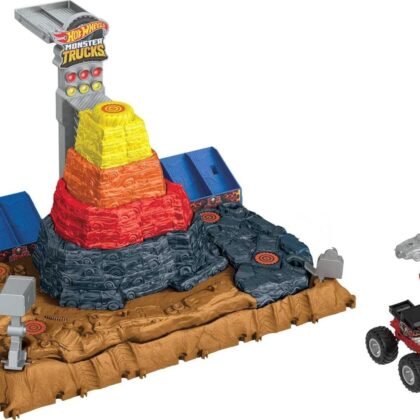 Hot Wheels Monster Trucks Playset & Toy Truck, Arena Smashers Bone Shaker Ultimate Crush Yard, Exclusive 1:64 Scale Bone Shaker & 3 Crushable Cars