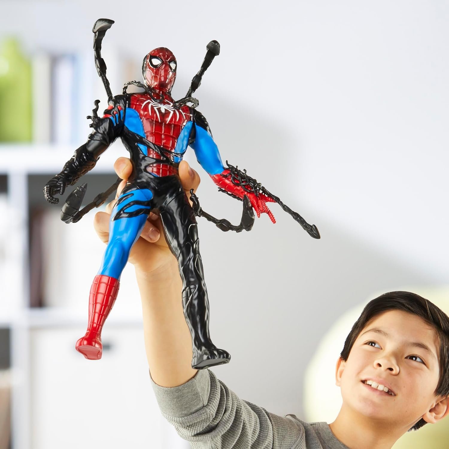 Marvel Spider-Man VenomVersus Spider-Man Liquid Shifter Action Figure with Accessories, 11-Inch-Scale Super Hero Toys for Kids Ages 4 and Up - Image 3