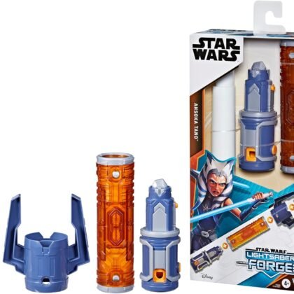 STAR WARS Lightsaber Forge Kyber Core Ahsoka Tano, Officially Licensed White Customizable Lightsaber, Toys for 4 Year Old Boys and Girls