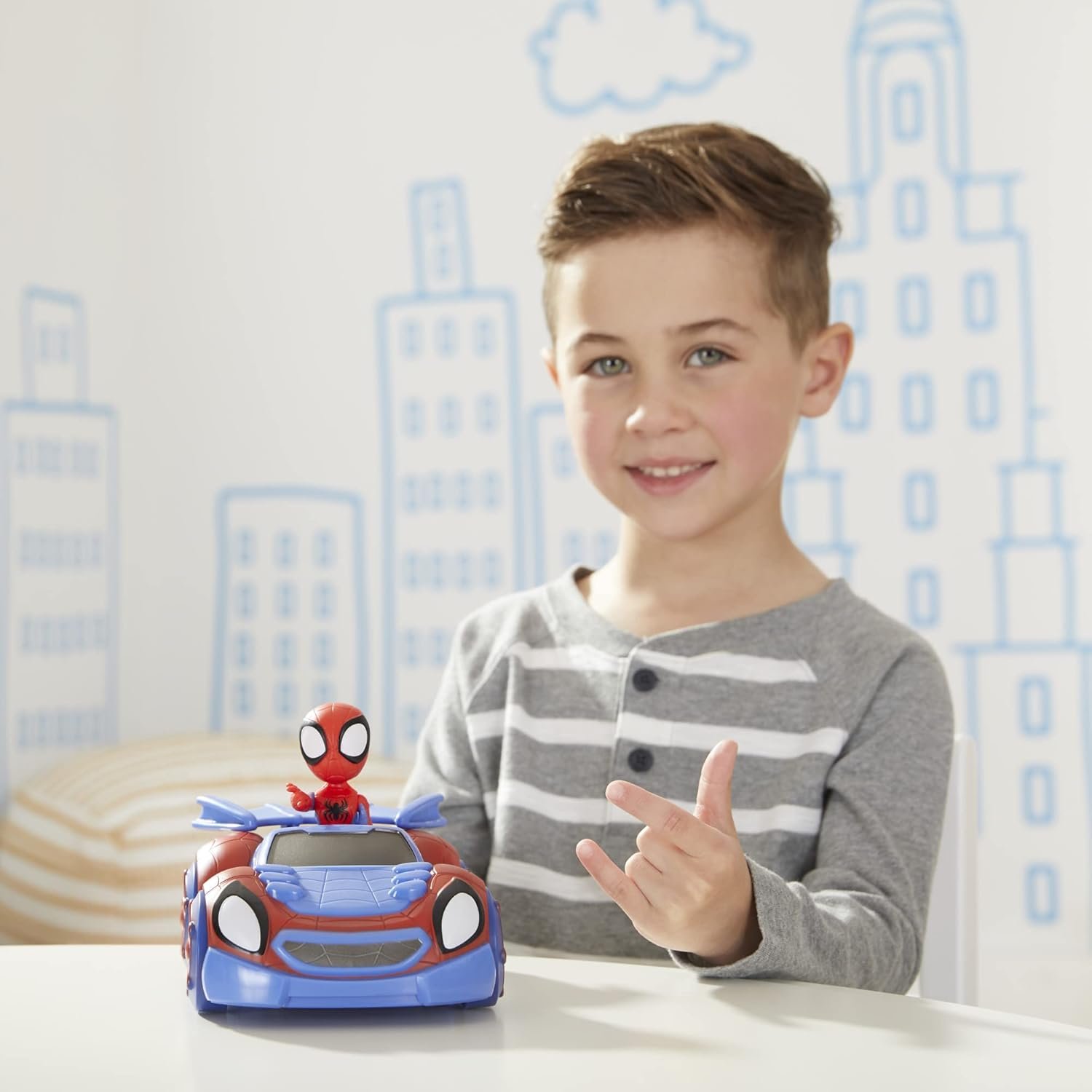 Spidey and His Amazing Friends Marvel Change 'N Go Web-Crawler and Spidey Action Figure, 2-in-1 Vehicle, 4-Inch , for Kids Ages 3 and Up - Image 6
