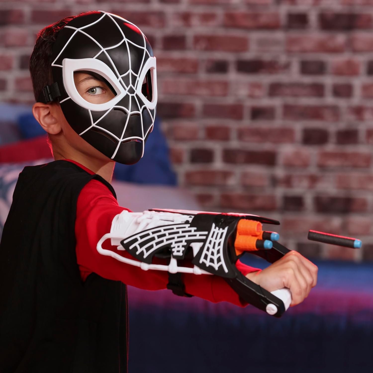 SPIDER-MAN Marvel Symbiote Tri-Shot Blaster & Mask, Role Play Gauntlet & Mask for Costume Additions, Super Hero Toys, Kids, Ages 5+ - Image 7