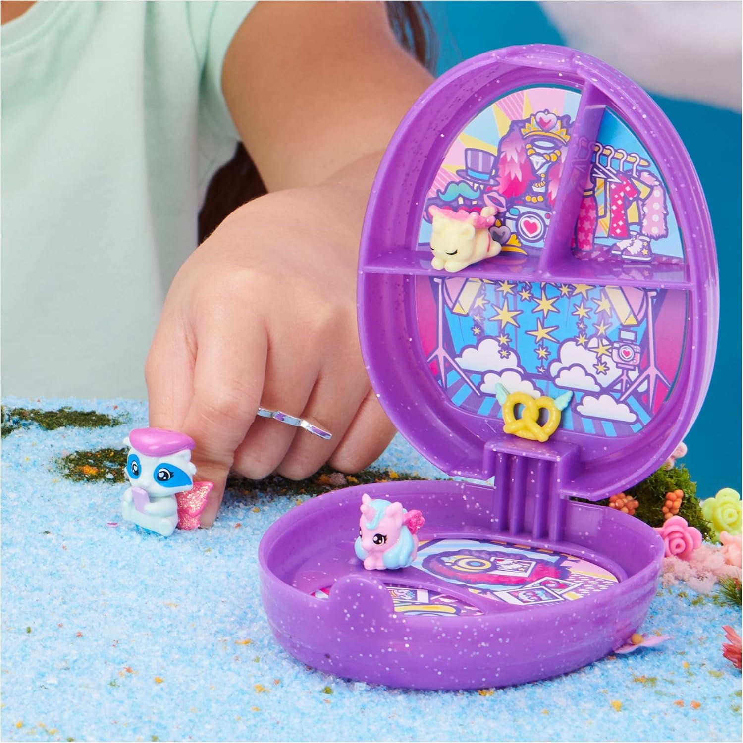 Hatchimals CollEGGtibles, Playdate Pack with Egg Playset, 4 Characters and 2 Accessories (Style May Vary), Kids Toys for Girls Ages 5 and up - Image 9