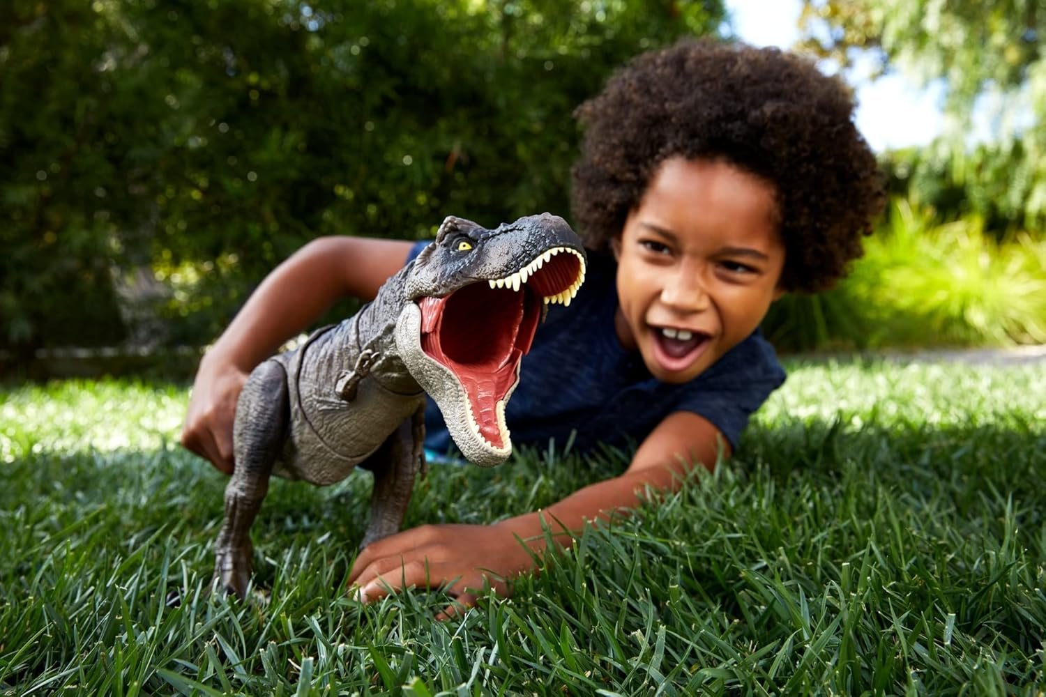 Mattel Jurassic World Dominion Thrash ‘N Devour Tyrannosaurus T Rex Action Figure Toy with Sound and Motion for Battle Play - Image 2