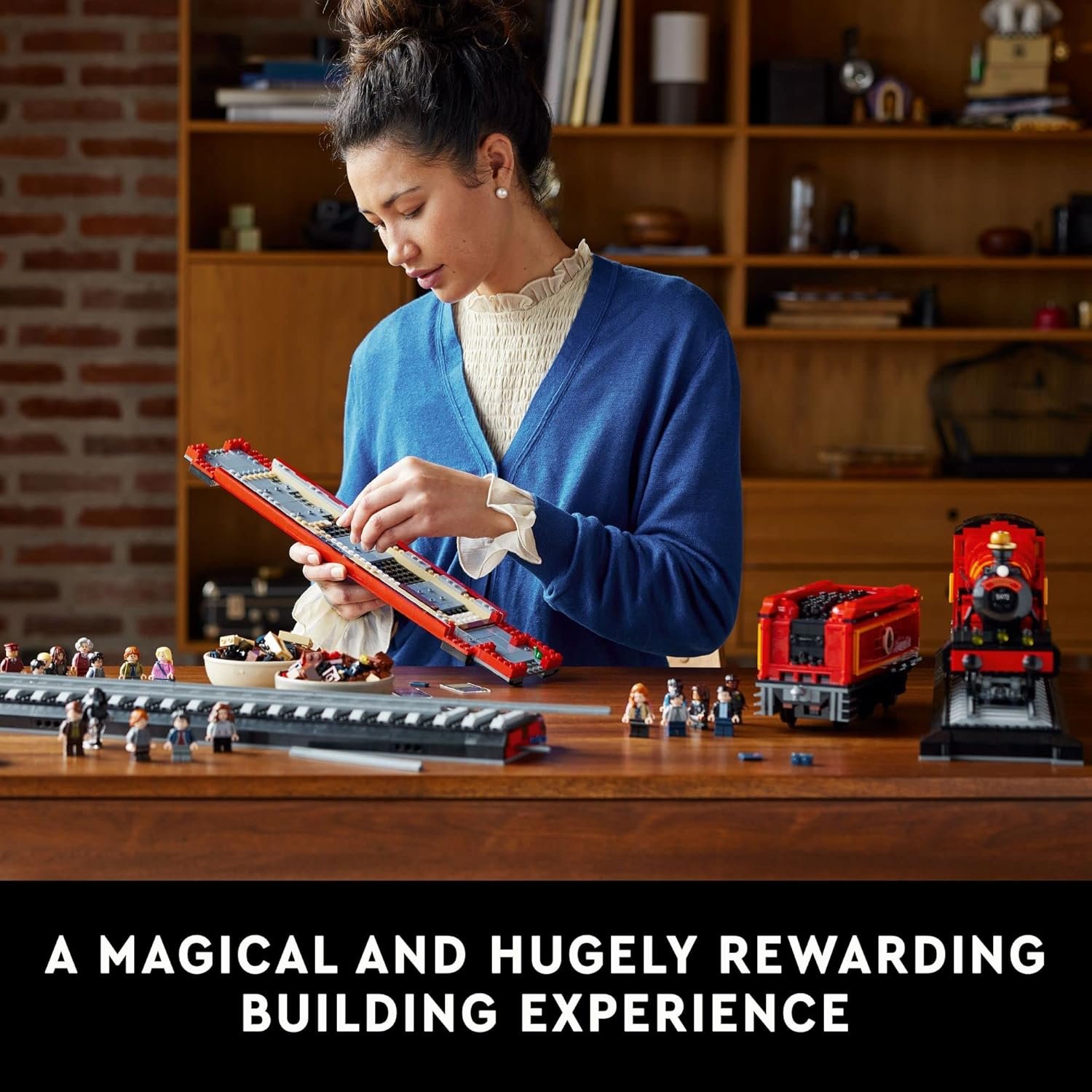 LEGO Harry Potter Hogwarts Express – Collectors' Edition 76405, Iconic Replica Model Steam Train from The Films, Collectible Memorabilia Set for Adults - Image 6