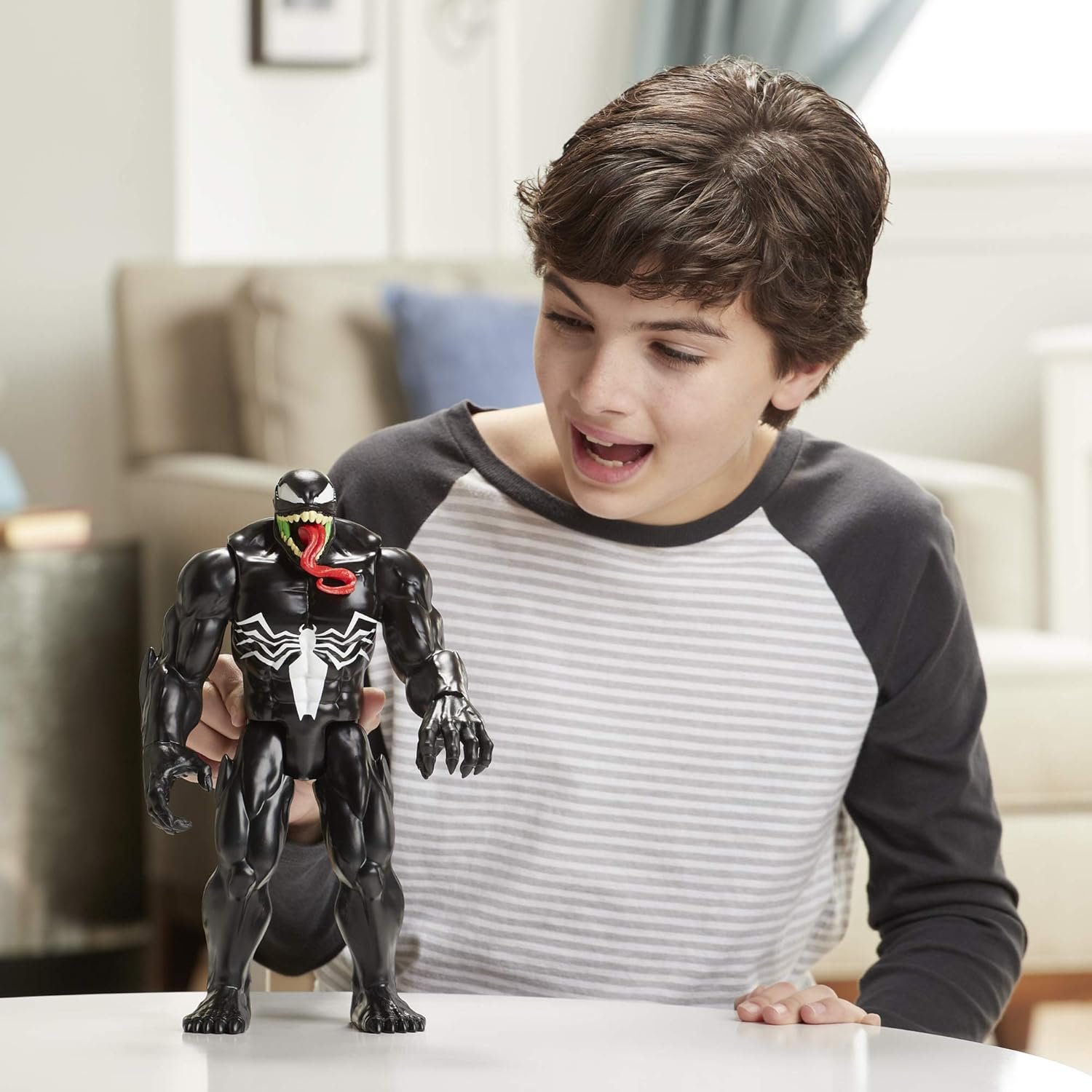 Spider-Man Maximum Venom Titan Hero Venom Action Figure, Inspired by The Marvel Universe, Blast Gear-Compatible Back Port, Ages 4 and Up, Black - Image 6