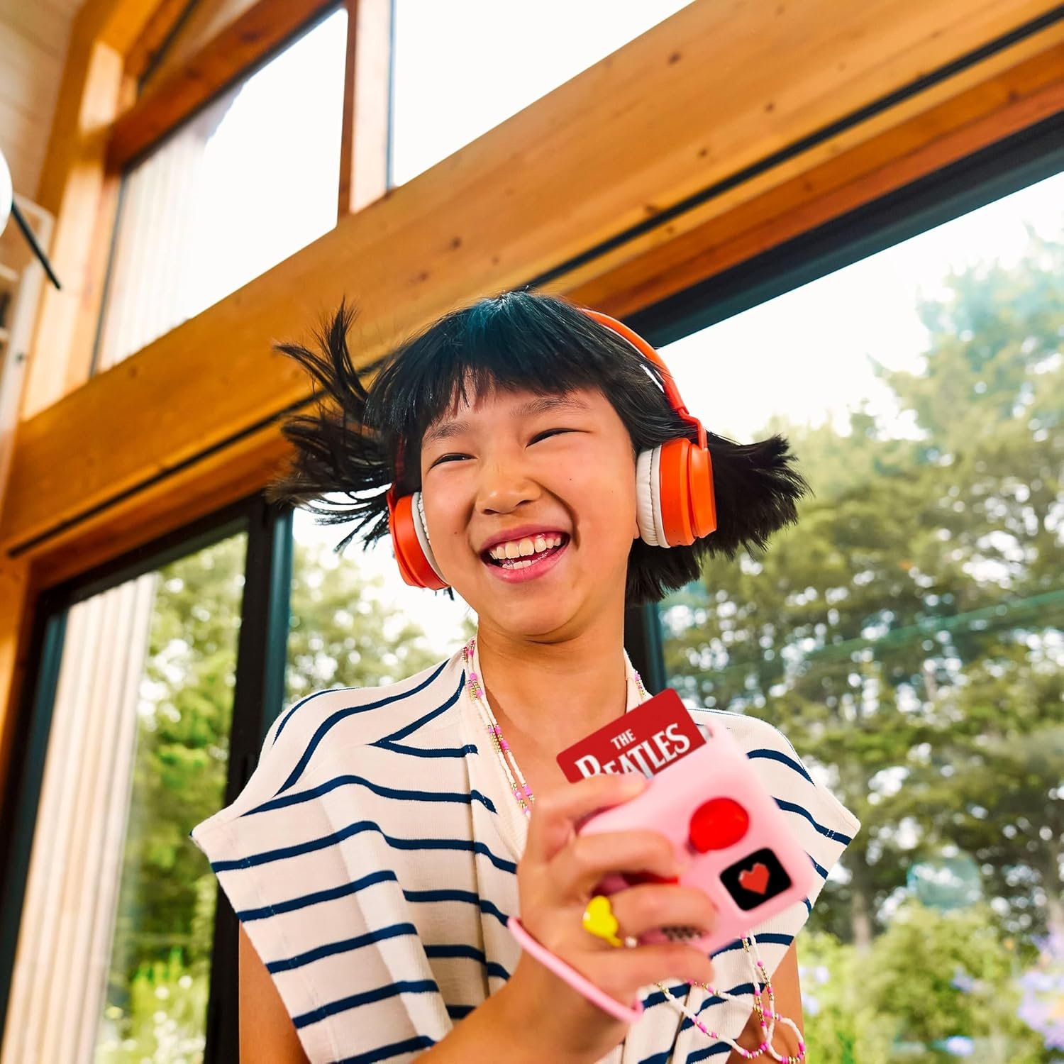 Yoto Fancy Nancy Audio Collection – Kids Audio Card for Use with Player & Mini All-in-1 Audio Device, Screen-Free Listening with Fun Stories for Playtime Bedtime & Travel, Ages 4+ - Image 4