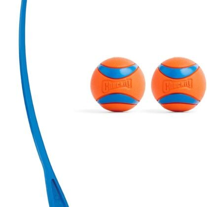 Chuckit! Ultra Dog Ball & Launcher Bundle Classic 26M 26" Length with 2 Pack Medium (2.5") Bouncy Fetch Balls for Dogs 20-60 lbs, Dog Fetch Ball Thrower