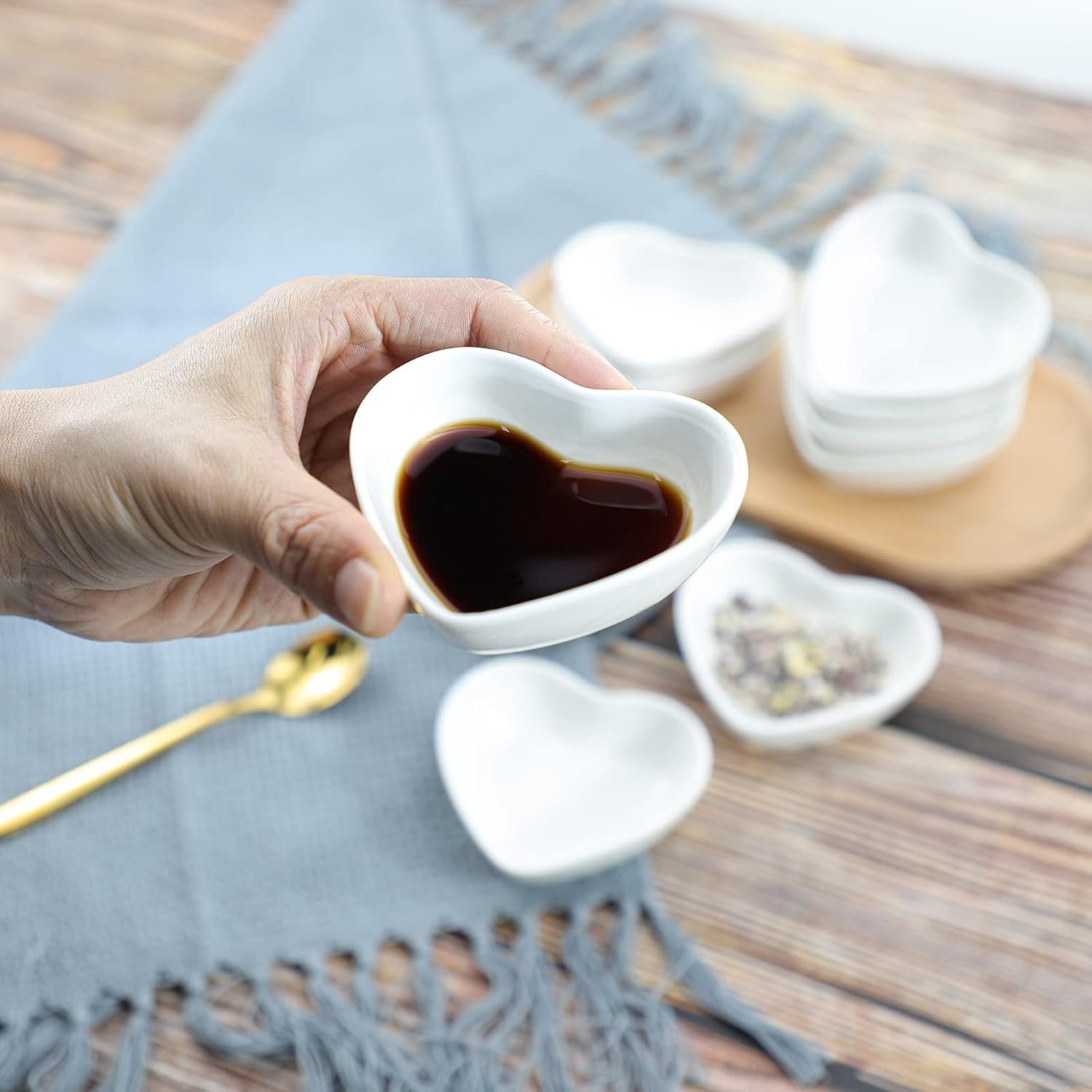 SOCOSY Heart-shaped Multipurpose Ceramic Sauce Dish Seasoning Dishes Sushi Dipping Bowl Appetizer Plates Serving Dish Saucers Bowl(Set of 4) - Image 4