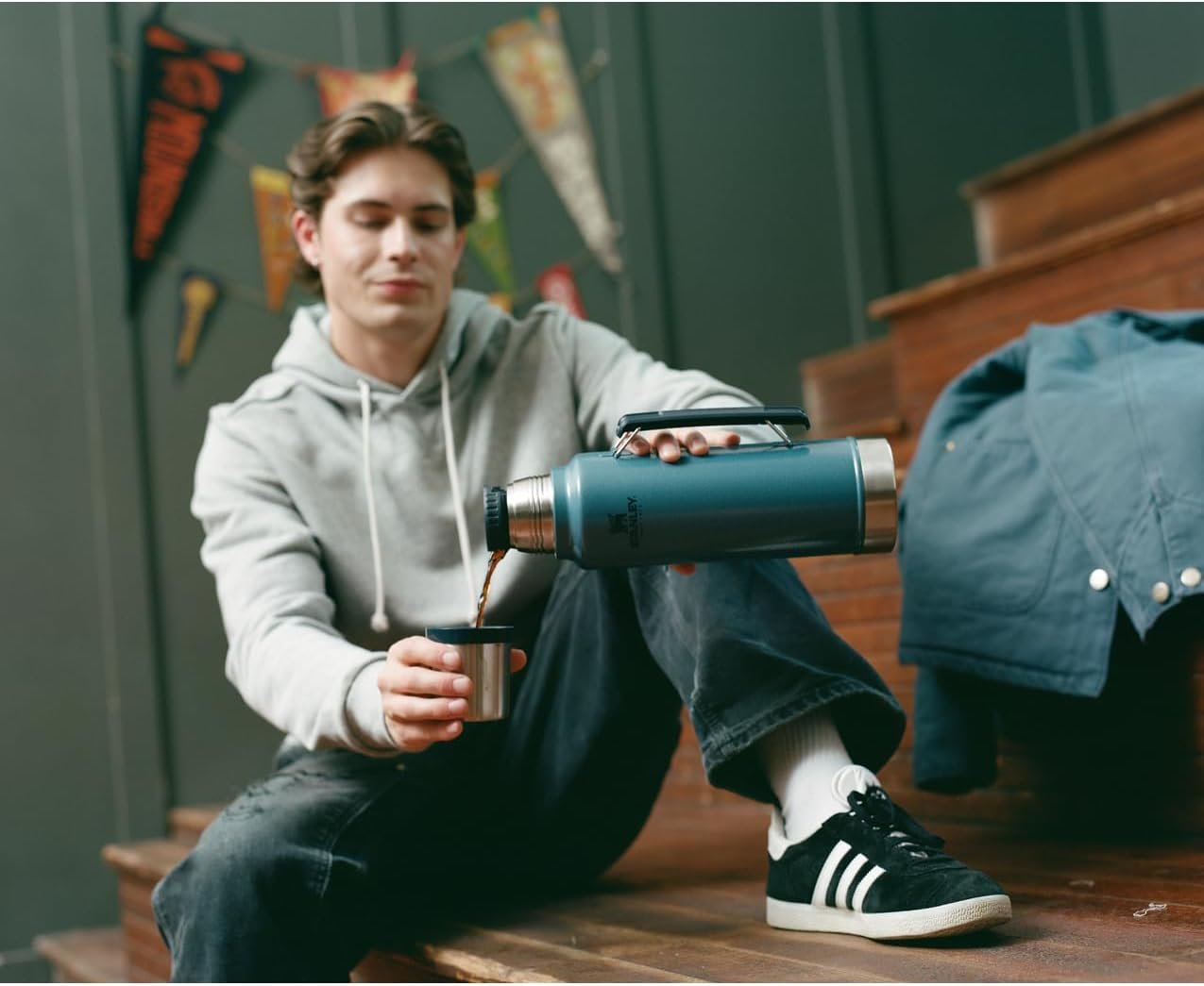 Stanley Classic Legendary Vacuum Bottle - Image 4