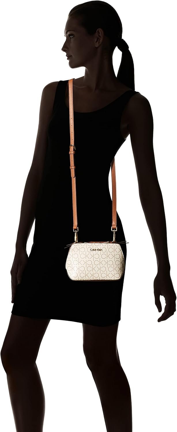 Calvin Klein womens Lucy Triple Compartment Crossbody - Image 9