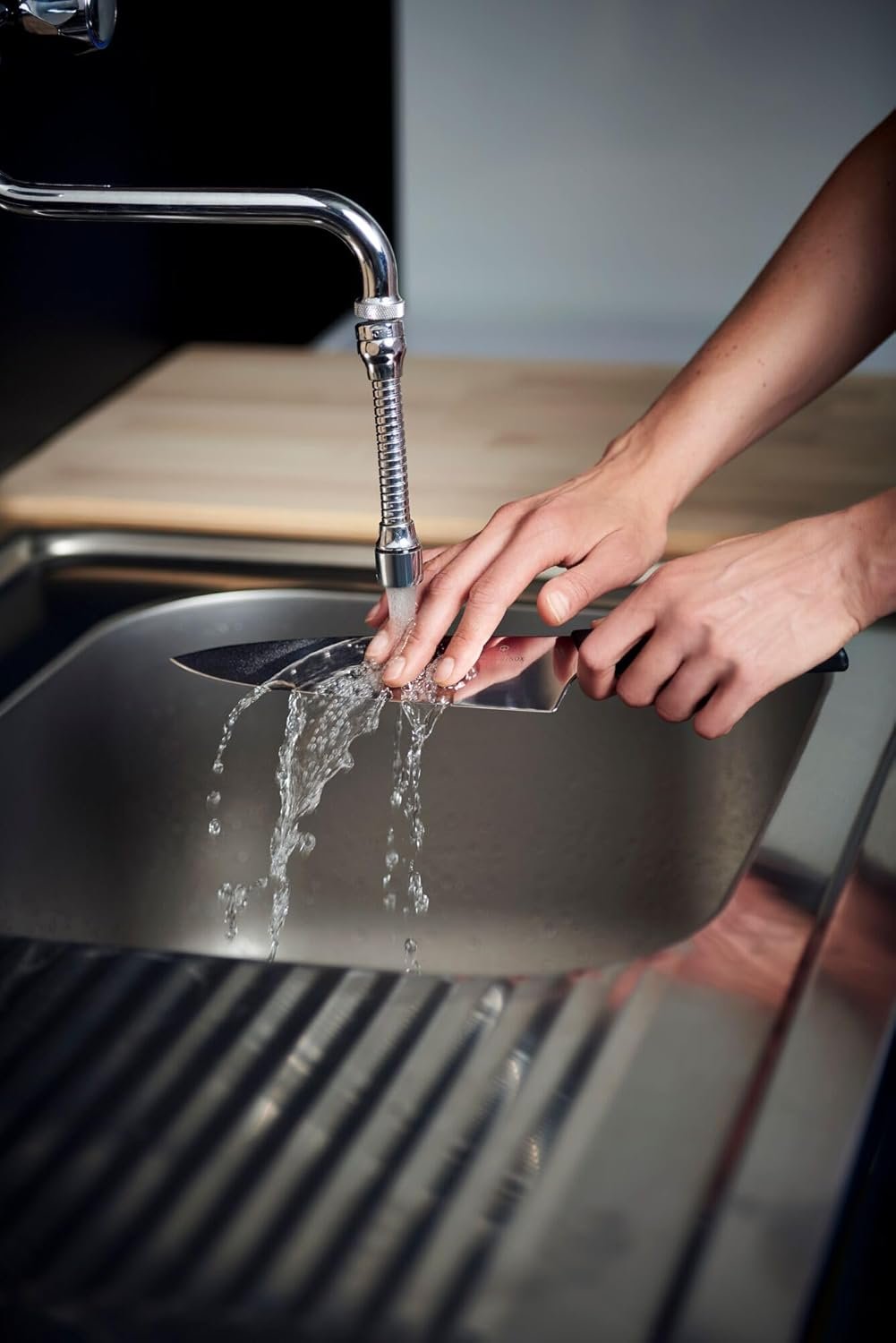 Victorinox Swiss Classic 8 Inch Carving Knife, Black - Image 5