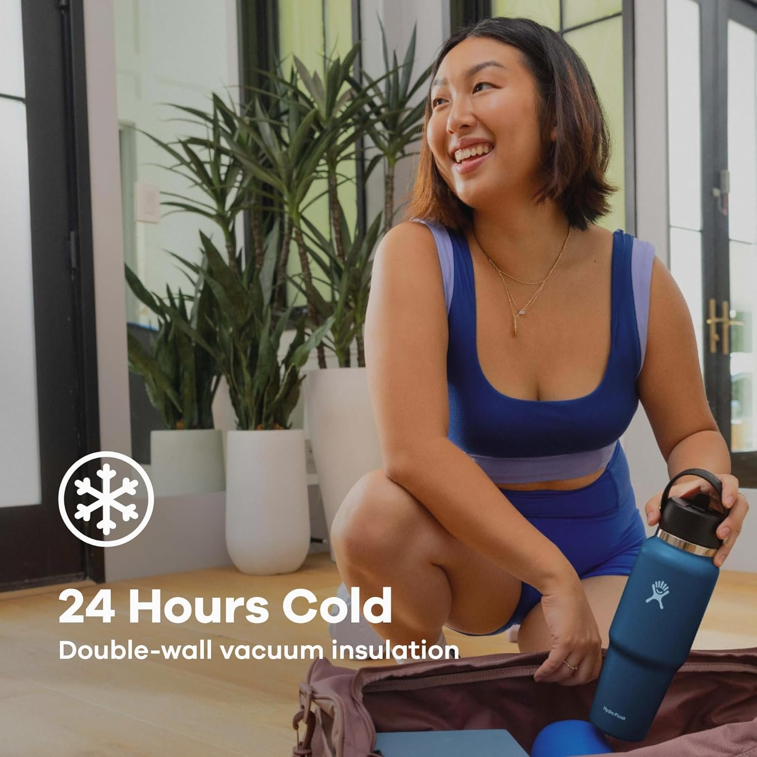 Hydro Flask Travel Water Bottle - Insulated Stainless Steel - Wide Straw Lid, Non Spill, Leakproof in 32 Oz Indigo Blue - Image 5