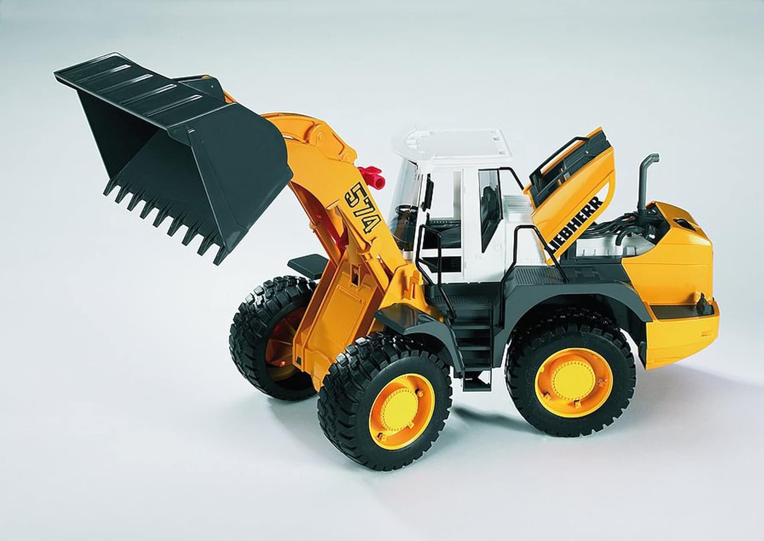 Bruder 02430 Liebherr Articulated Road Loader L 574 Toys Vehicle - Image 3