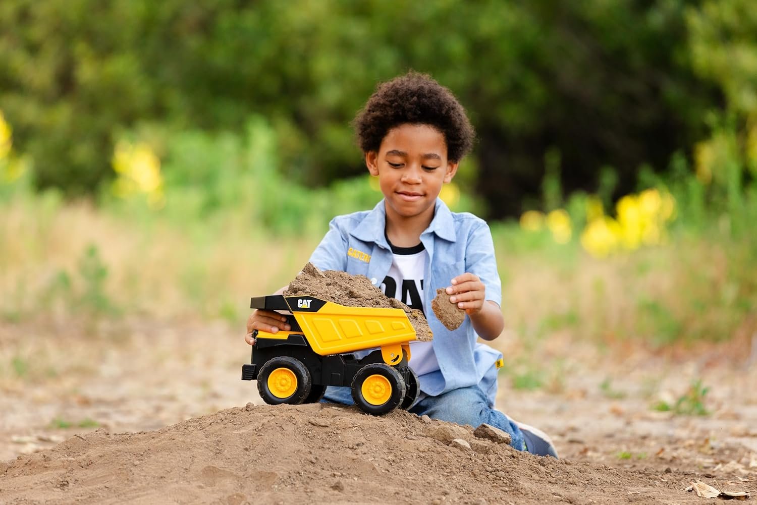 CAT Construction, Compact Steel Max Dump Truck 12" - Heavy Duty Steel Construction Toy with Realistic Working Dump Bed – Durable Vehicle for Indoor & Outdoor Play – Ages 3+ - Image 8