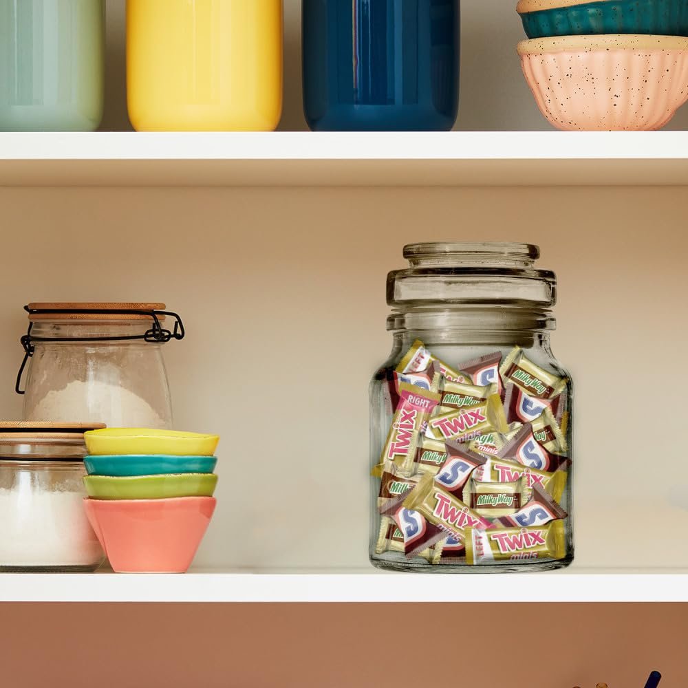 Snickers, Twix & Milky Way Minis Assorted Chocolate Candy Variety Pack, Candy Bag, 150 Ct Bulk Bag (2.93 Pounds) - Image 4